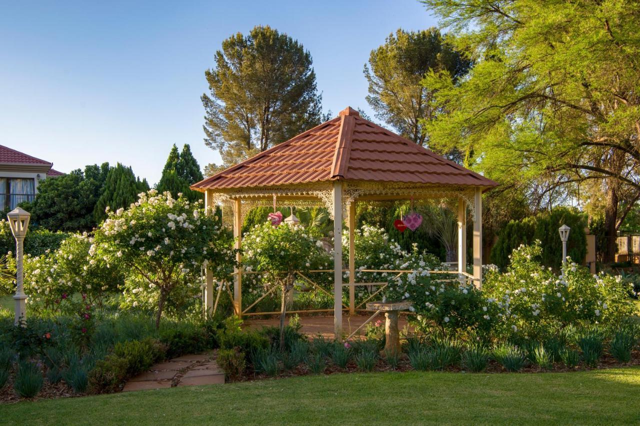 Toscana Estate Bloemfontein Buitenkant foto