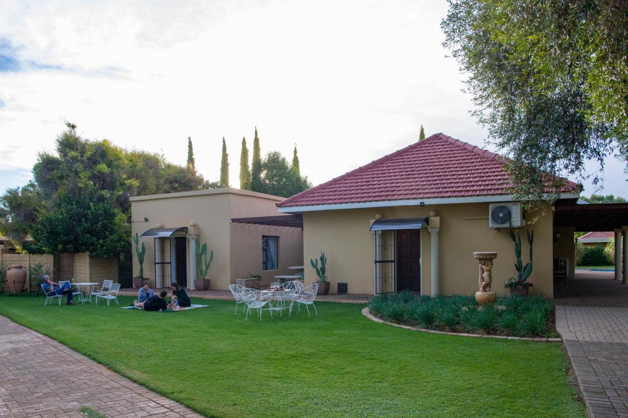 Toscana Estate Bloemfontein Buitenkant foto