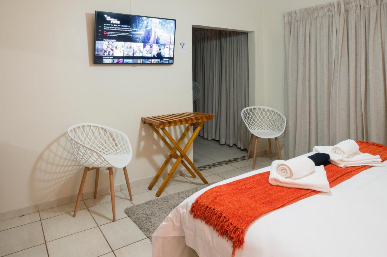 Toscana Estate Bloemfontein Buitenkant foto