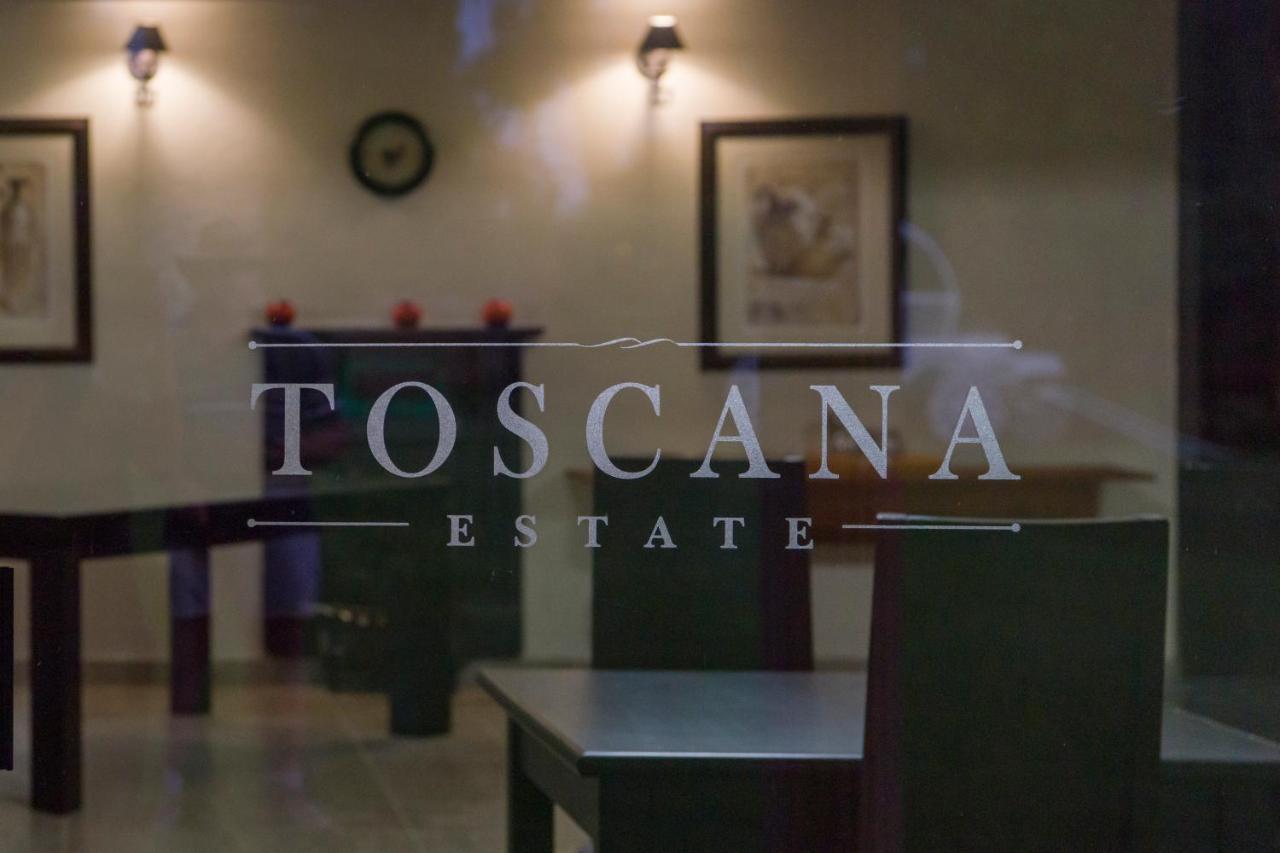 Toscana Estate Bloemfontein Buitenkant foto