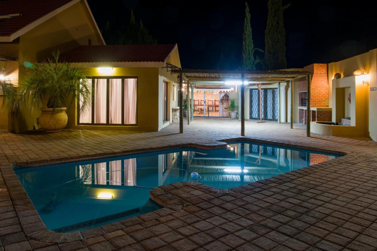 Toscana Estate Bloemfontein Buitenkant foto