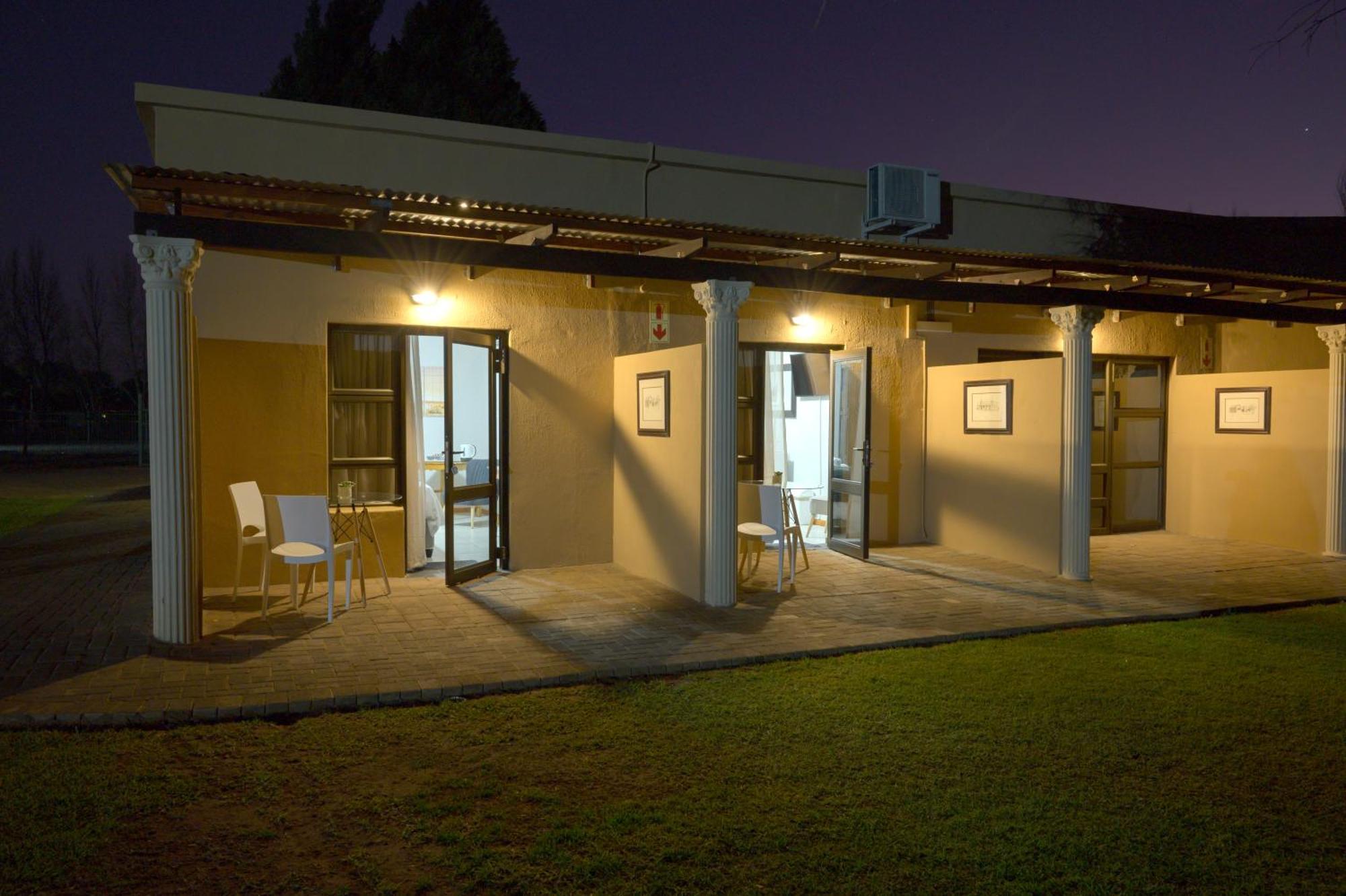 Toscana Estate Bloemfontein Buitenkant foto